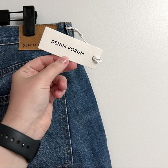 *SOLD* Denim Forum (Aritzia) The Joni Loose Shorts - Picture 4 of 11